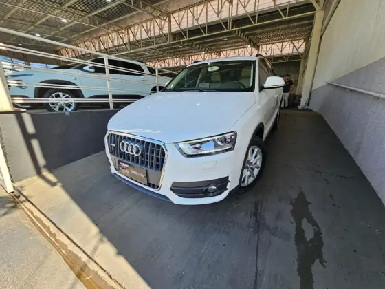 AUDI Q3 2015
