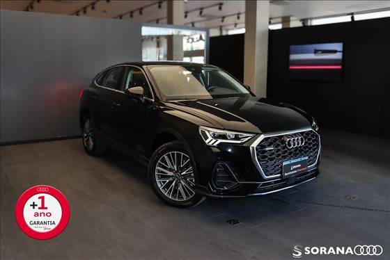AUDI Q3 2024