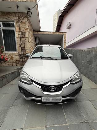 TOYOTA ETIOS 2018