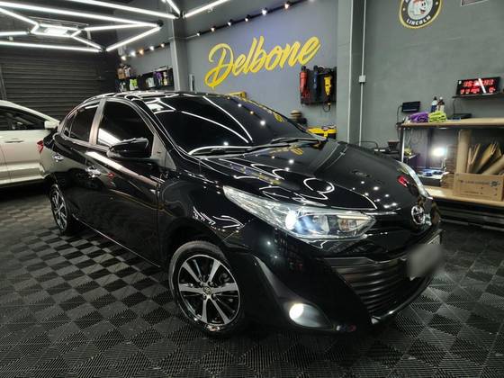 TOYOTA YARIS 2019