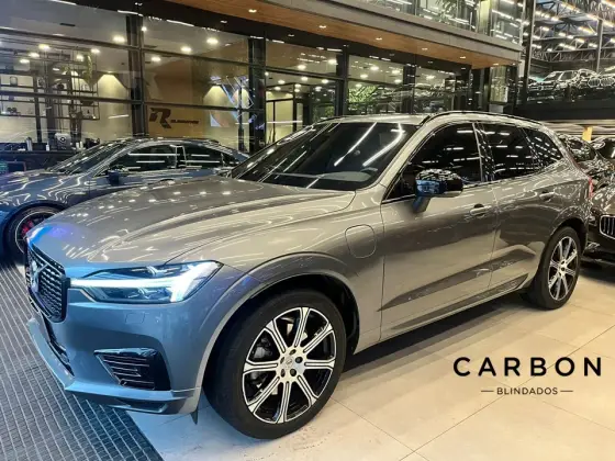 VOLVO XC60 2021