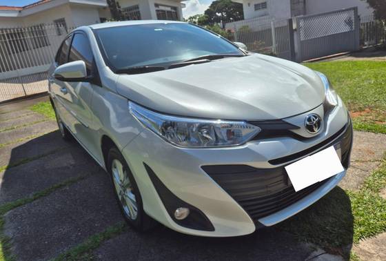 TOYOTA YARIS 2019