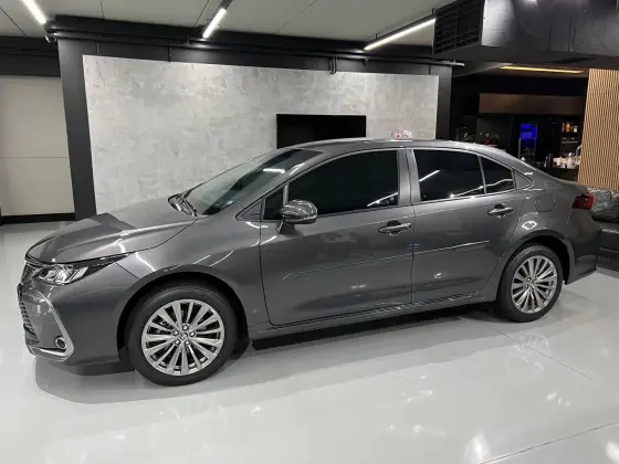 TOYOTA COROLLA 2025