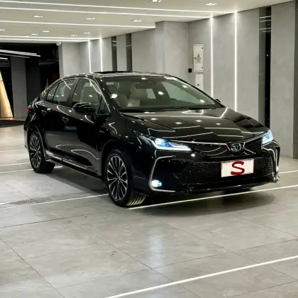 TOYOTA COROLLA 2025