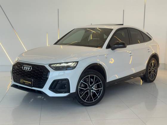 AUDI Q5 2021