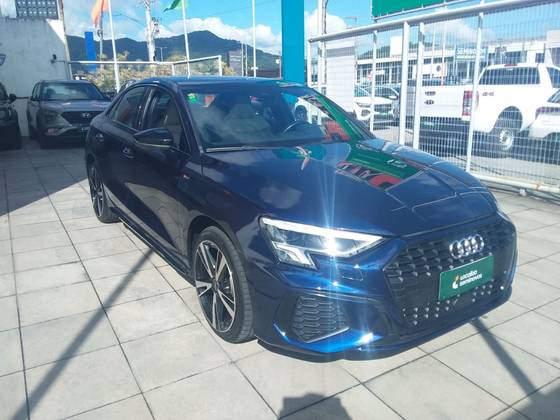 AUDI A3 2024