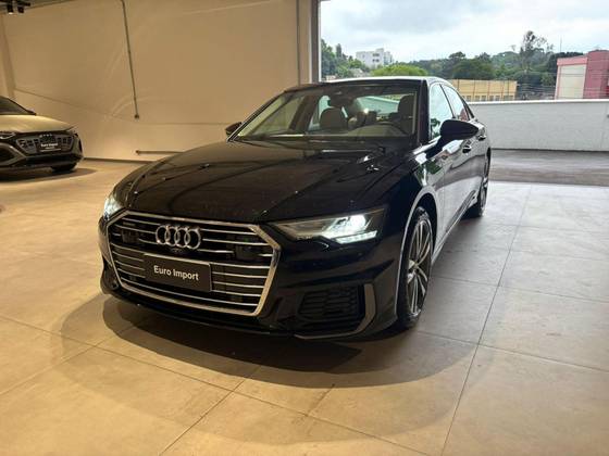 AUDI A6 2021