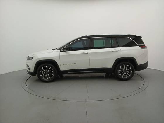 JEEP COMMANDER 2024