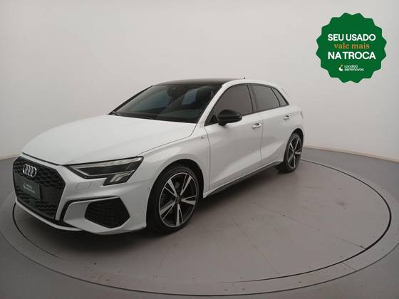 AUDI A3 2024