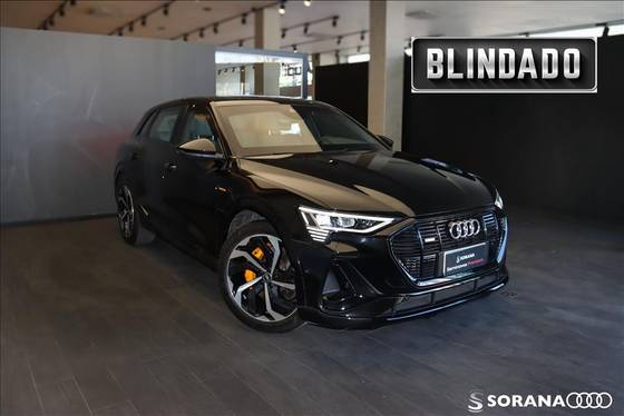 AUDI E-TRON 2022