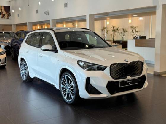 BMW iX1 2025