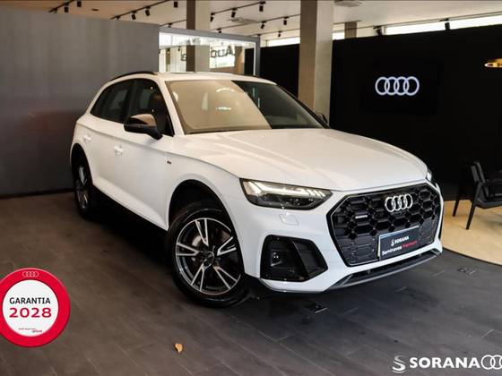 AUDI Q5 2024