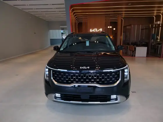 KIA CARNIVAL 2025