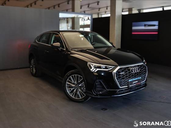 AUDI Q3 2024