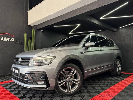 VOLKSWAGEN TIGUAN 2020
