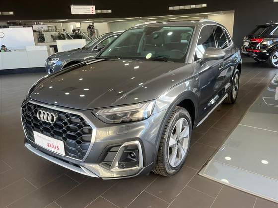 AUDI Q5 2024