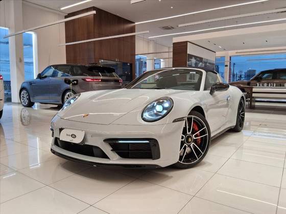 PORSCHE 911 2024
