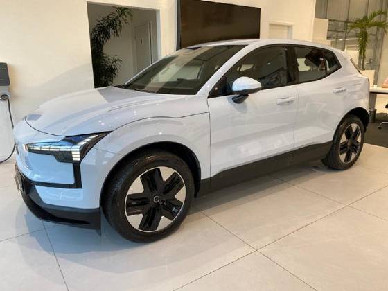 VOLVO EX30 2025
