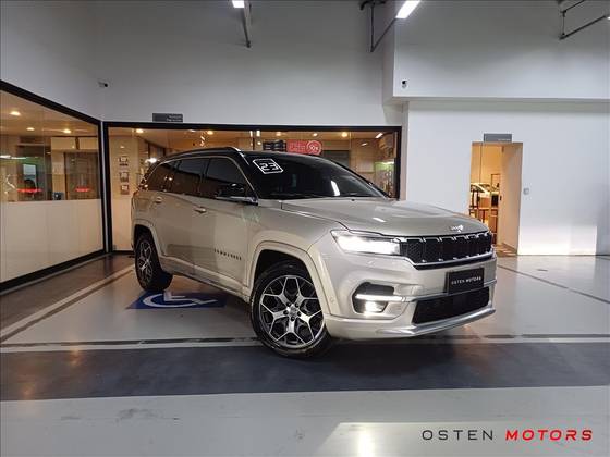 JEEP COMMANDER 2023