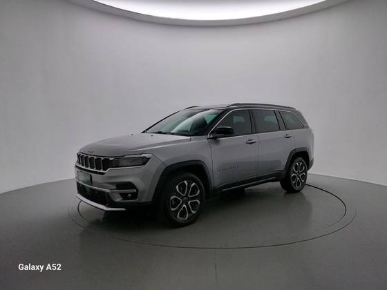 JEEP COMMANDER 2023