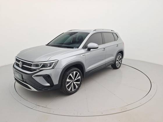 VOLKSWAGEN TAOS 2023