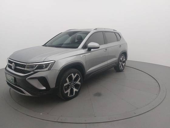VOLKSWAGEN TAOS 2024