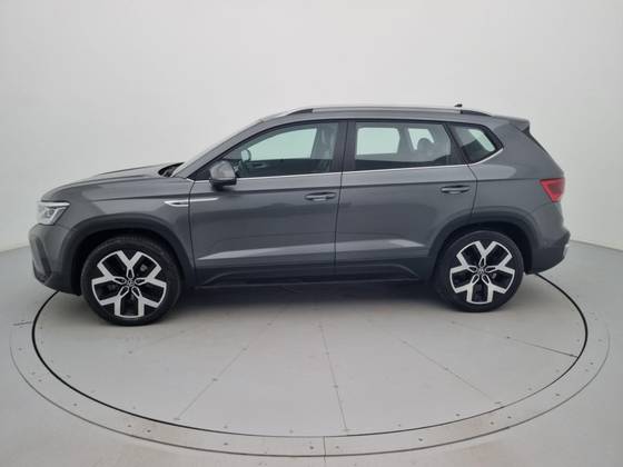 VOLKSWAGEN TAOS 2024