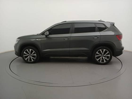 VOLKSWAGEN TAOS 2022