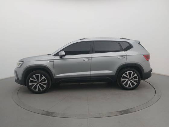 VOLKSWAGEN TAOS 2023