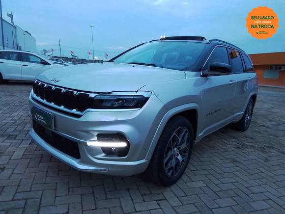 JEEP COMMANDER 2023
