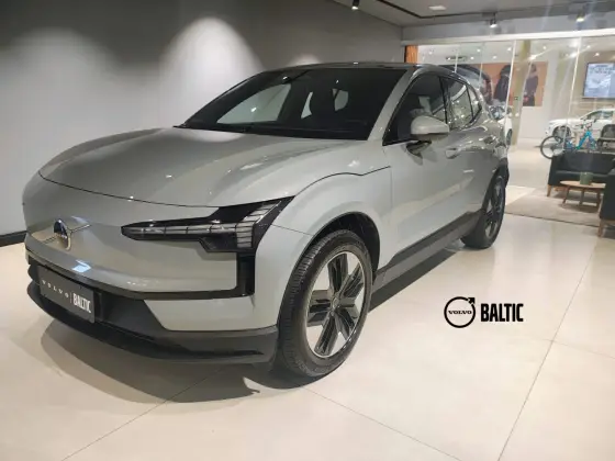 VOLVO EX30 2024