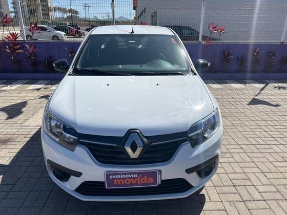 RENAULT LOGAN 2025