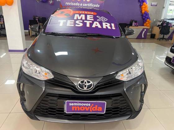TOYOTA YARIS 2025