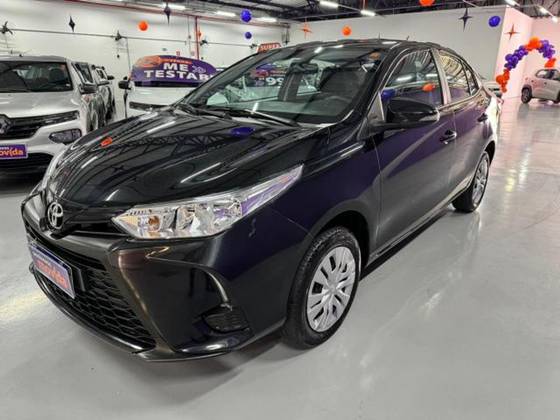 TOYOTA YARIS 2025