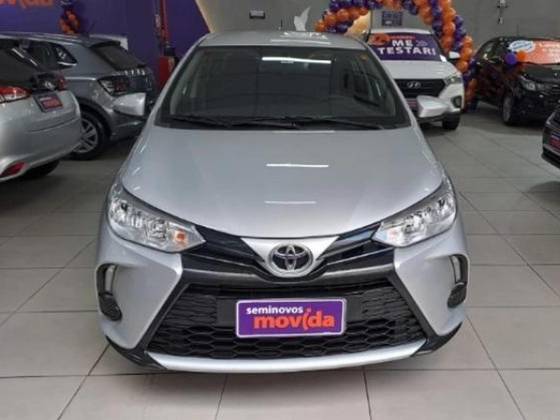 TOYOTA YARIS 2025