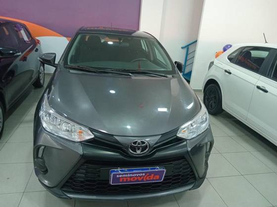 TOYOTA YARIS 2025