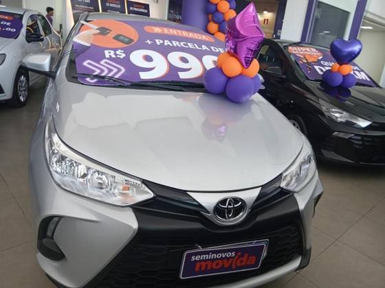 TOYOTA YARIS 2025