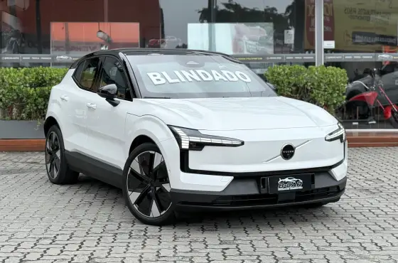 VOLVO EX30 2024
