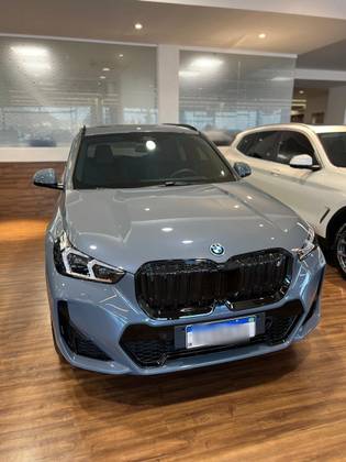 BMW iX1 2024
