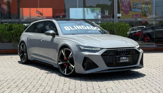 AUDI RS6 2021