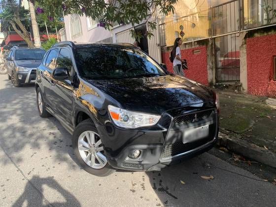 MITSUBISHI ASX 2011