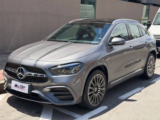 MERCEDES-BENZ GLA 200 2025