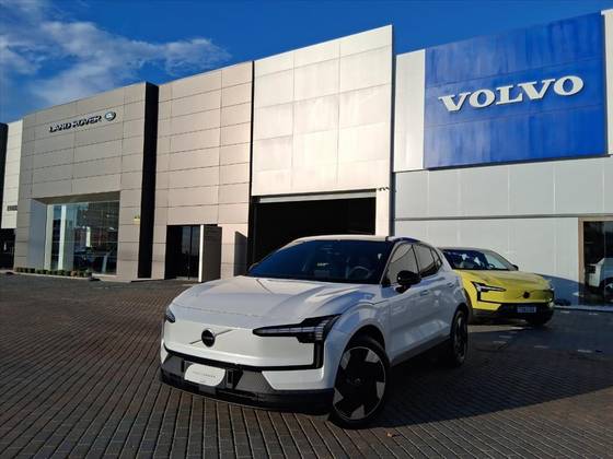 VOLVO EX30 2025